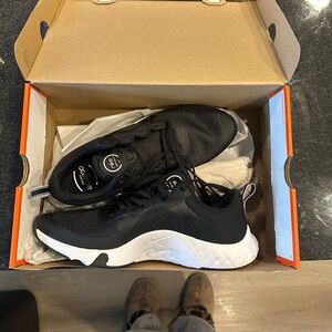 Sz 10.5 Nike shoes